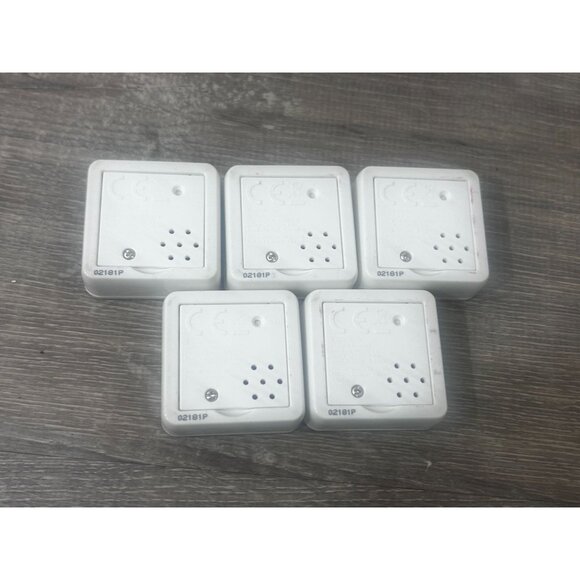 Hasbro Scrabble Flash Electronic Tile Game 1 Replacement Tile Red & White Lot Of - Picture 2 of 4